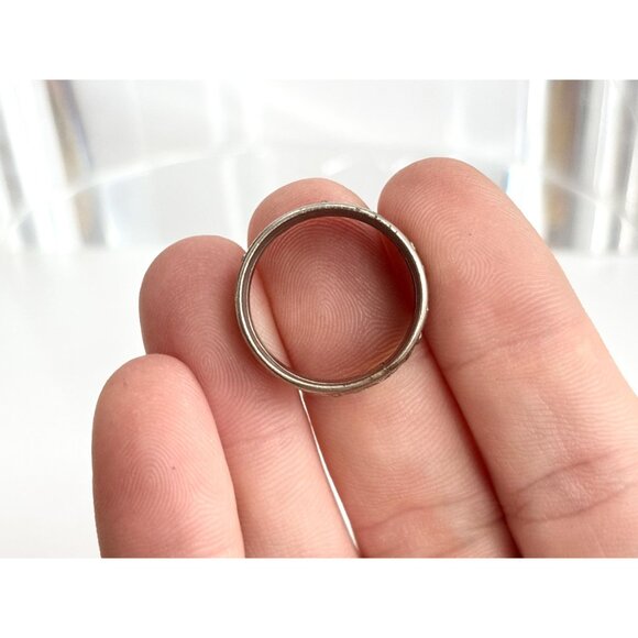 Silver Toned Floral Daisy Accented Band Style Unisex Vintage Ring - sz 7 - Picture 7 of 12